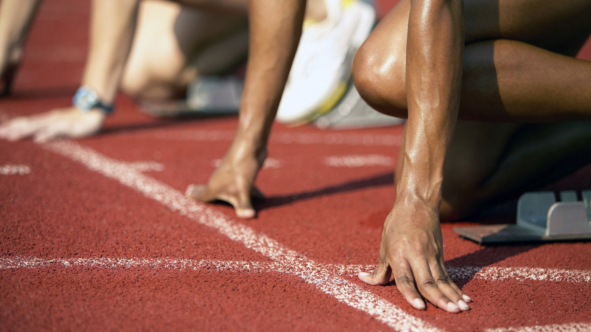 “青训装备升级，打造一流青少年足球训练环境”，青少年足球培养