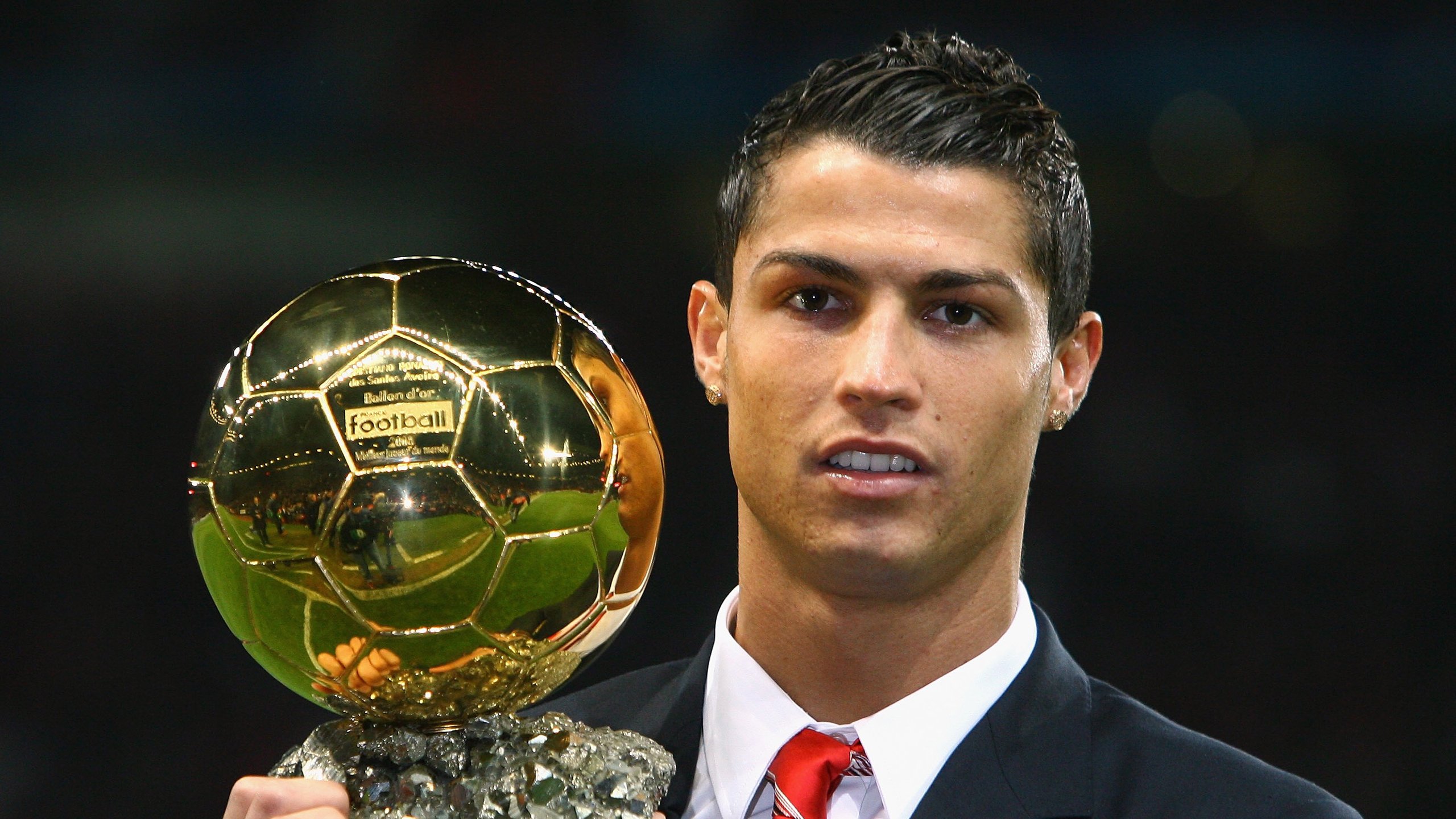 西甲超级对决，精彩射门和门神扑救令人称赞，西甲门将号码规定